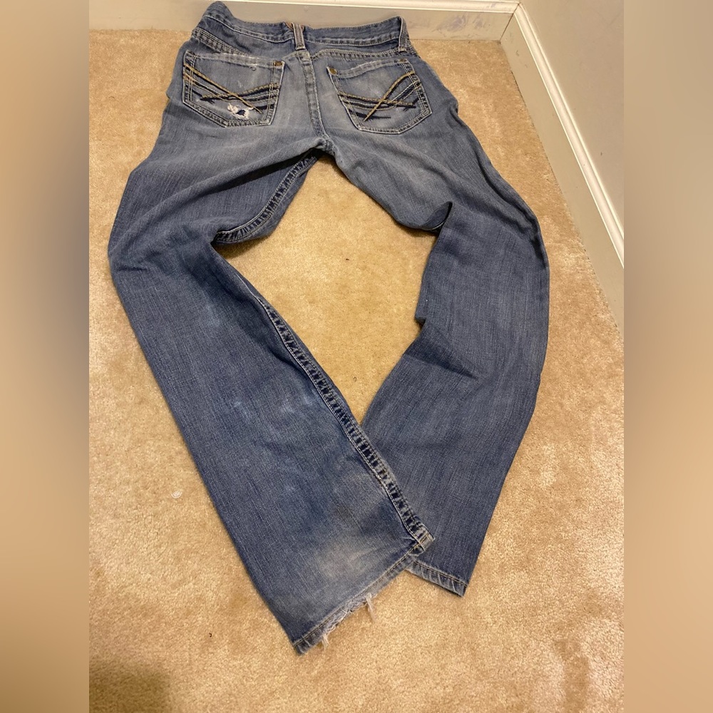 Ariat Distressed Vintage Jeans {32 x 38}